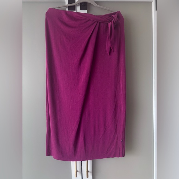 Kit and Ace Fuchsia A-Line Skirt - Picture 1 of 8